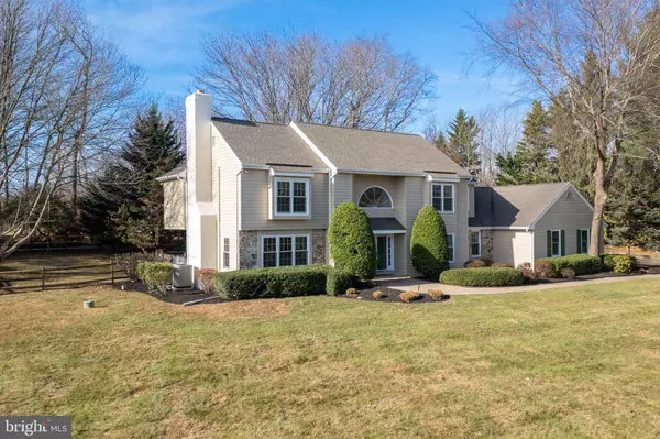 3 LONE BEECH LN, Glen Mills, PA 19342