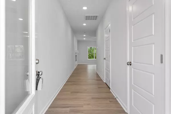 1196 Boulder Pass Rd, Clarksville, TN 37040