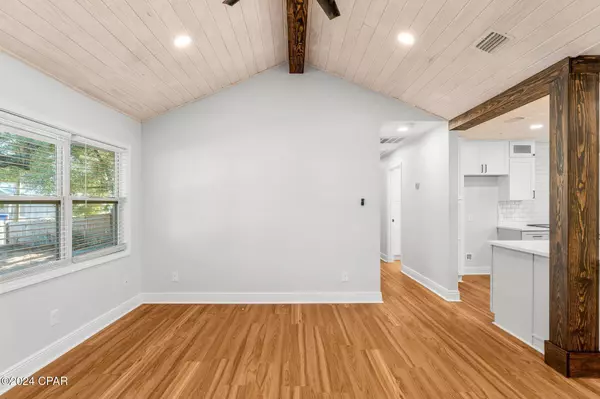 115 Rowe AVE, Panama City, FL 32401