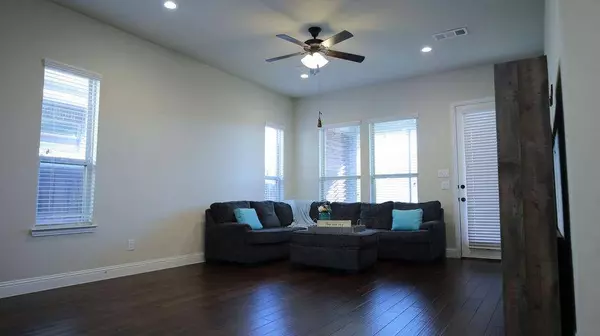 5561 Vaquero Road, Fort Worth, TX 76126