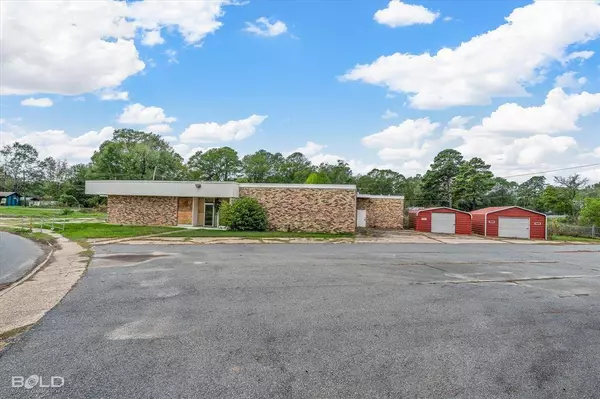 377 Martin Luther King Drive, Mansfield, LA 71052