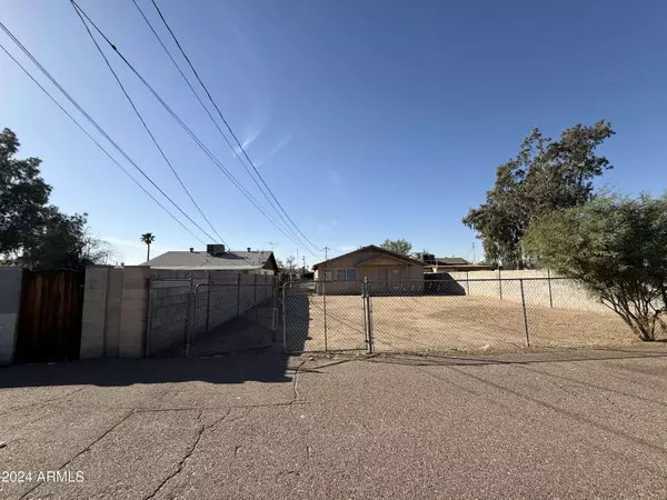 6637 N 54TH Avenue, Glendale, AZ 85301