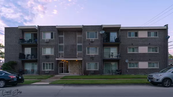 3158 W 88th Street #103, Evergreen Park, IL 60805