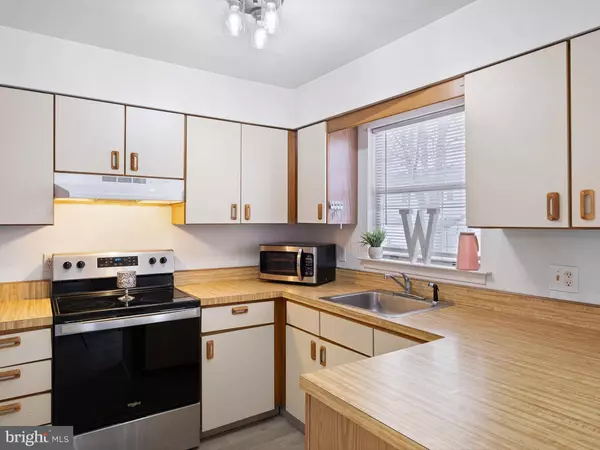 1 VON STEUBEN CT, Newark, DE 19702