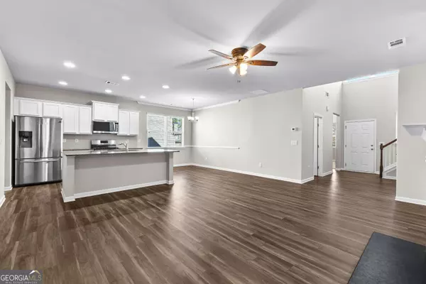 131 Macalester DR, Newnan, GA 30265