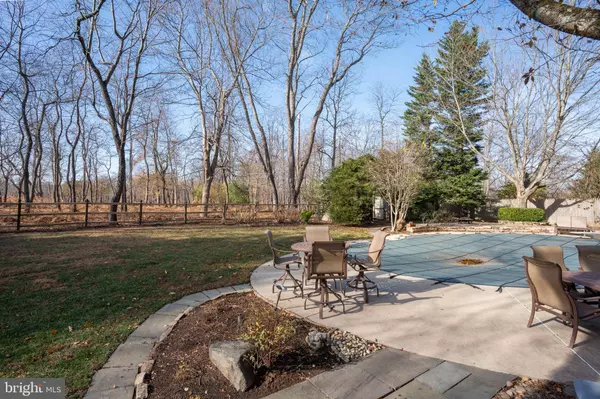 3 LONE BEECH LN, Glen Mills, PA 19342