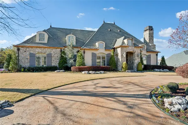 10616 S Forest AVE, Jenks, OK 74037