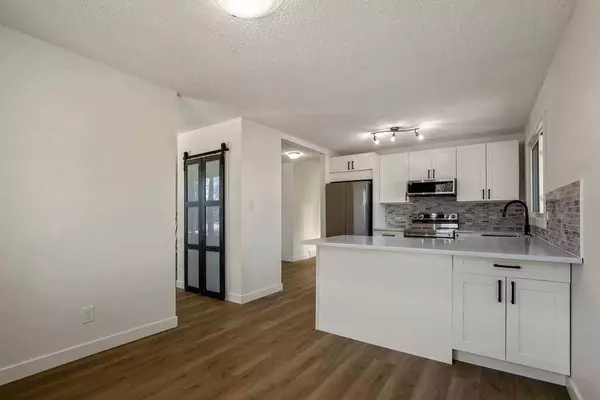 801 5 ST SE, High River, AB T1V 1J3