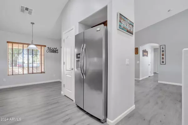 6748 S GARNET Way, Chandler, AZ 85249