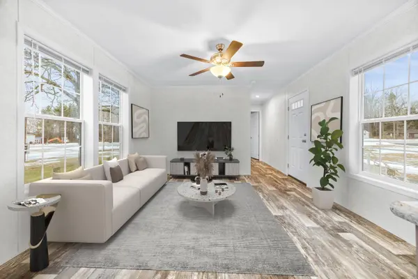 31 Pleasant Hill RD, Limerick, ME 04048