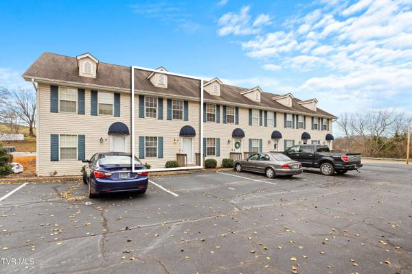 5 Pepper Ridge CT #5, Johnson City, TN 37615