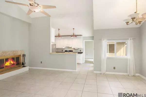 7979 PENNTH AVE #C, Baton Rouge, LA 70809