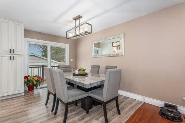 1405 PALM DR, Wheeling, IL 60090