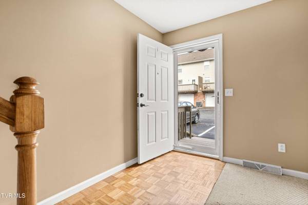 5 Pepper Ridge CT #5, Johnson City, TN 37615