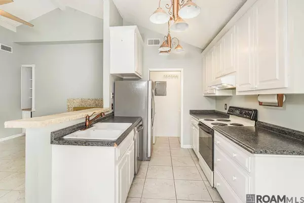 7979 PENNTH AVE #C, Baton Rouge, LA 70809