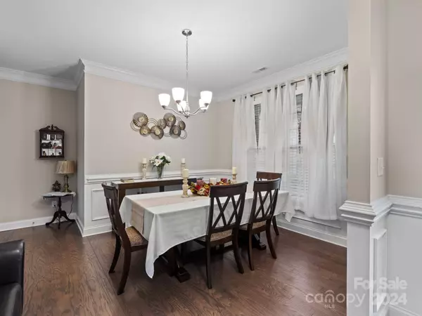 7543 Hamilton Bridge RD, Charlotte, NC 28278