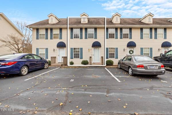 5 Pepper Ridge CT #5, Johnson City, TN 37615