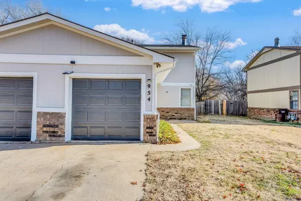 952-954 S Longfellow St, Wichita, KS 67207