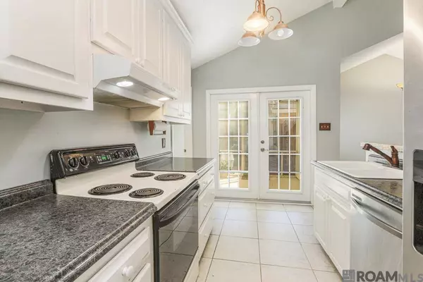 7979 PENNTH AVE #C, Baton Rouge, LA 70809