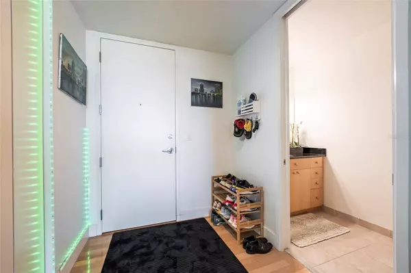 150 E ROBINSON ST #12A-20, Orlando, FL 32801