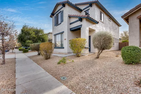 17409 W HOLLAND Lane, Surprise, AZ 85388