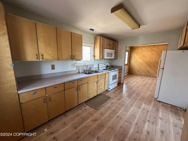 19214 1st ST, Eagle River, AK 99577