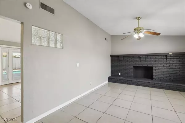 5379 Surrey Street, Las Vegas, NV 89119