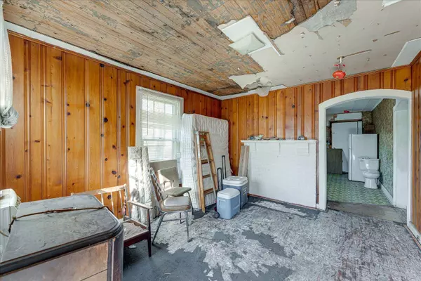 215 Spruce ST, Rossville, GA 30741