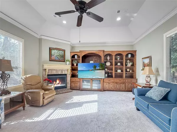 27 E Thymewood PL, The Woodlands, TX 77382