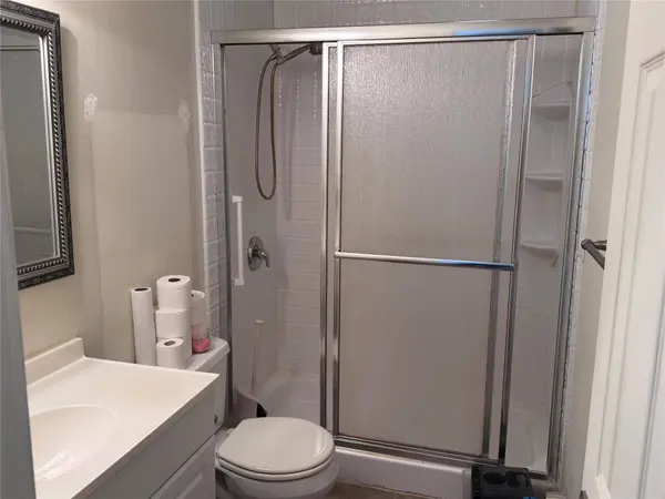 6 Beech CT #6, Selden, NY 11784