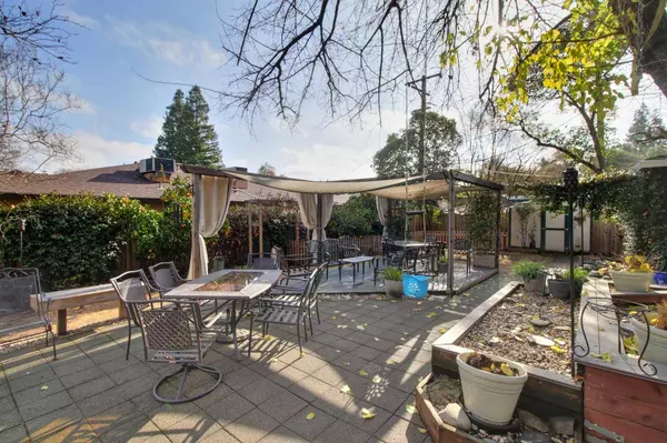 3540 Lani LN, Carmichael, CA 95608