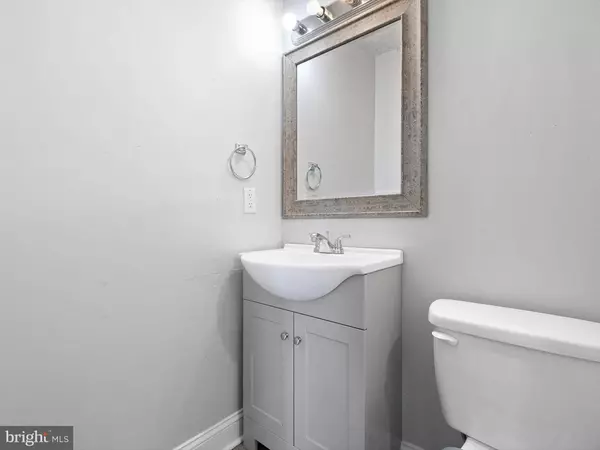 2204 OLDEN AVE, Newark, DE 19702