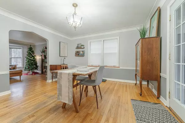 10763 S Longwood DR, Chicago, IL 60643