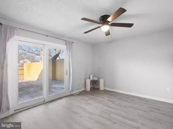 2204 OLDEN AVE, Newark, DE 19702