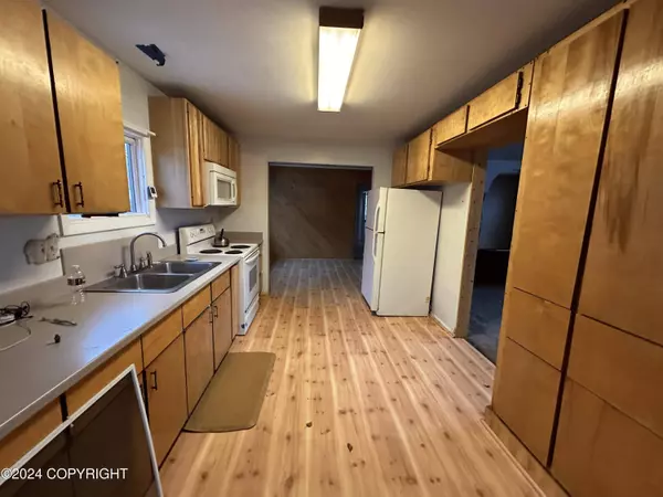 19214 1st ST, Eagle River, AK 99577