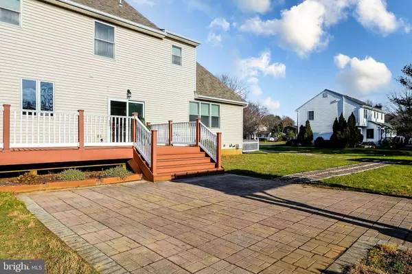 948 KRESSLER RD, Allentown, PA 18103