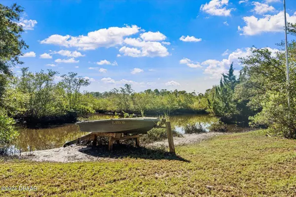 485 Lambert AVE, Flagler Beach, FL 32136