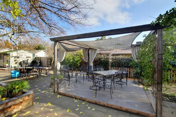 3540 Lani LN, Carmichael, CA 95608