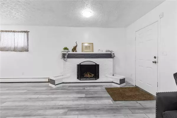 1376 Emerson ST, Rochester, NY 14606