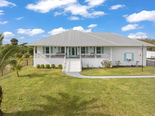 7124 Blue Shore RD, Grant Valkaria, FL 32949