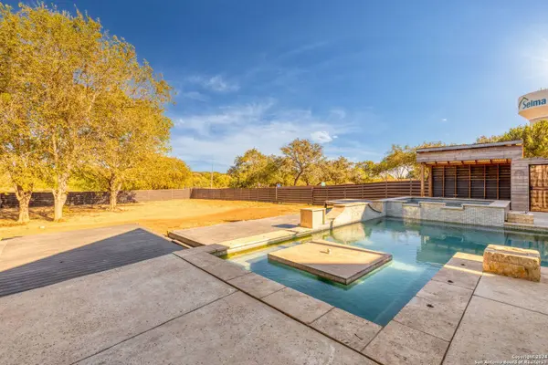 15714 Hill Ln, Selma, TX 78154