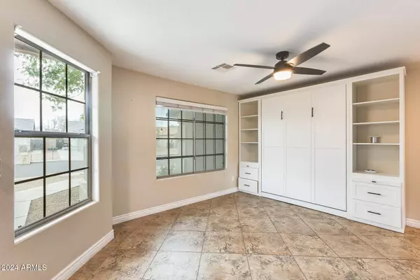 8960 W TONY Court, Peoria, AZ 85382