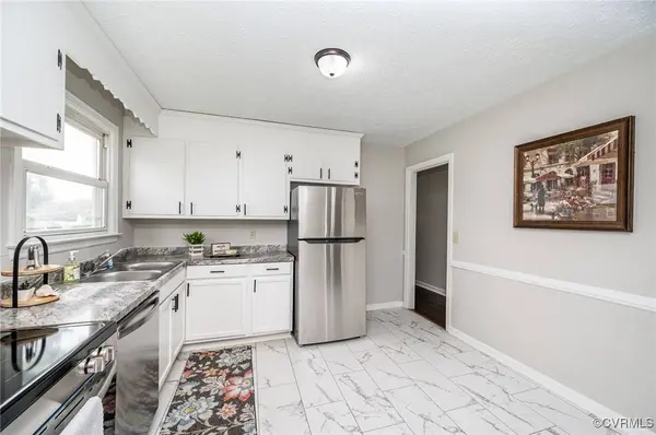 808 Old Town DR, Colonial Heights, VA 23834