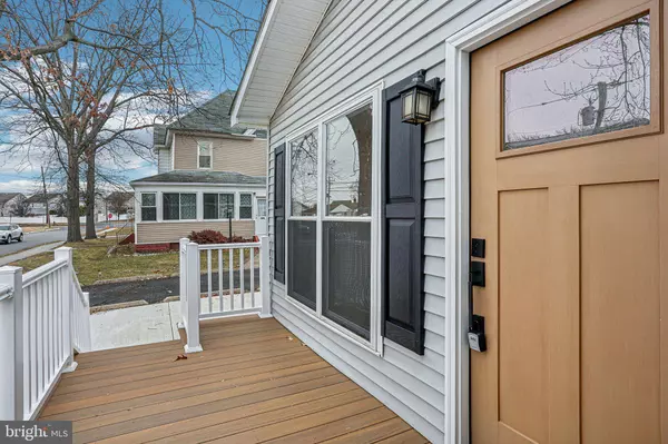 10 PARK AVE, Gloucester City, NJ 08030