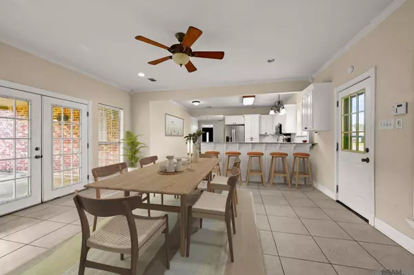 25830 REGENCY AVE, Denham Springs, LA 70726