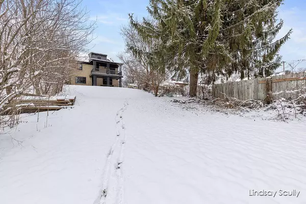 920 Malta NE Street, Grand Rapids, MI 49503