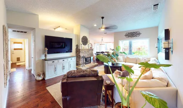 3251 W Calimyrna AVE, Fresno, CA 93711