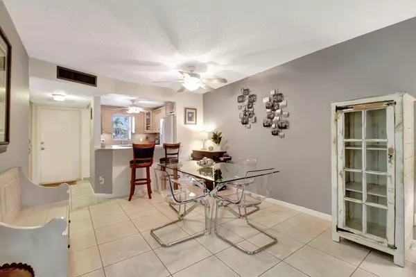 720 E W Ocean AVE 102, Boynton Beach, FL 33435