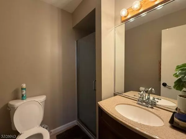 16 Village Way, Vernon Twp., NJ 07462