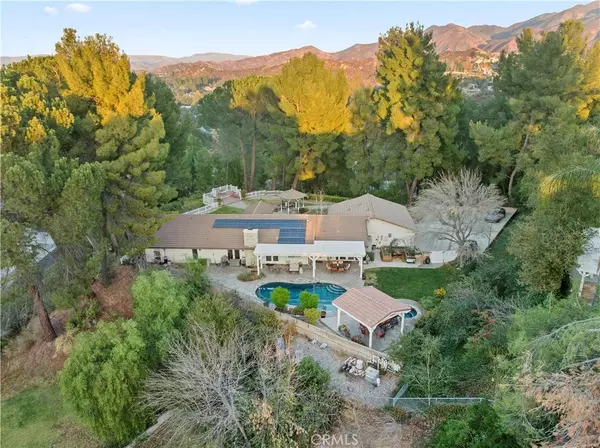 15838 Falconrim DR, Canyon Country, CA 91387